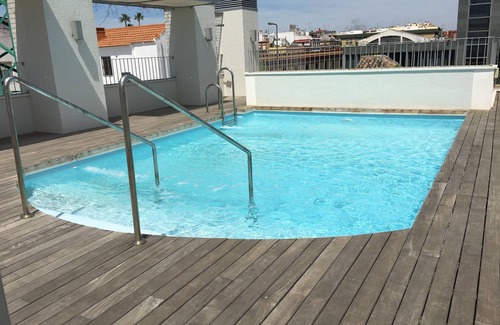 San Bernardo Apartamento | Junto a SANTA CRUZ. PARKING(GRATIS) Y PATIO.