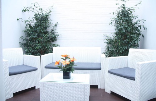 San Bernardo Apartamento | Junto a SANTA CRUZ. PARKING(GRATIS) Y PATIO.