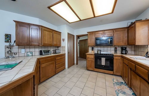 Three Rivers Casa | Junto a la entrada al parque nacional Sequoia y admite mascotas