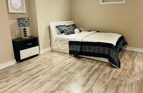 Pickering Apartamento | Nice and Cozy 2 Bed Bsmt Apt
