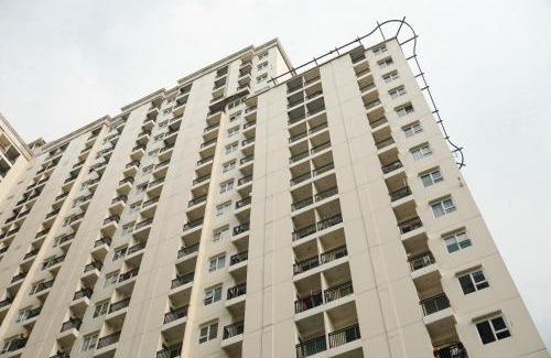 Depok Apartamento | Nice and Cozy 2BR at Cinere Resort Apartment By Travelio