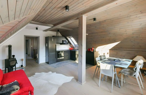 Horni Marsov Apartamento | Hermoso apartamento para 6 personas con WIFI, TV, patio y vista panorámica