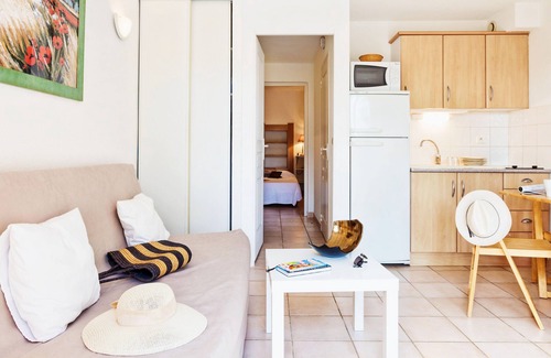Les Bormettes Apartamento | Bonita Appart 6 pers. A 250 metros de la PLAYA CON PISCINA CLIMATIZADA Y TENIS (5)