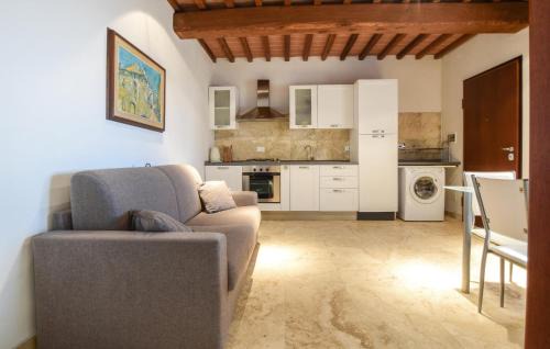 Monteverdi Marittimo Apartamento | Nice Apartment In Monteverdi Marittimo