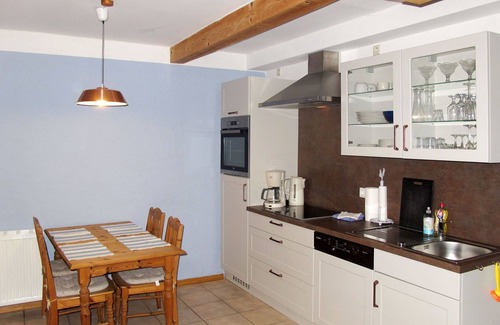 Altenkirchen Villa | Precioso apartamento en villa para 4 personas con WIFI, TV, terraza y mascotas permitida