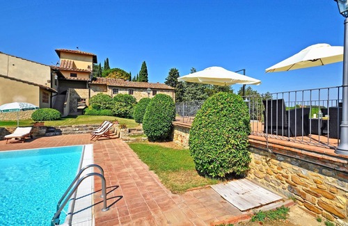San Casciano in Val di Pesa Apartamento | Apartamento con piscina, WIFI, TV, mascotas permitida, vista panorámica, cerca de Greve In Chianti