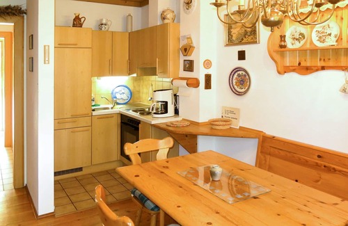 Treffen Villa | Precioso apartamento en villa para 4 personas con WIFI, TV, terraza y mascotas permitida