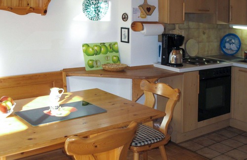 Treffen Villa | Precioso apartamento en villa para 4 personas con WIFI, TV, terraza y mascotas permitida