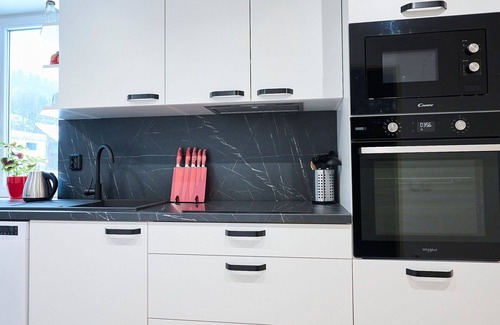 Desna Apartamento | Hermoso apartamento para 4 personas con WIFI, piscina, TV y patio