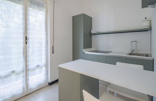 Poggio Favaro-San Bernardo Apartamento | Hermoso apartamento con WIFI, TV, terraza, mascotas permitida y vista panorámica, cerca de Génova