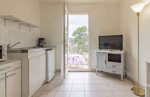 Gardanne Apartamento | Bonito apartamento para 2 personas con WIFI, TV, terraza y vista panorámica