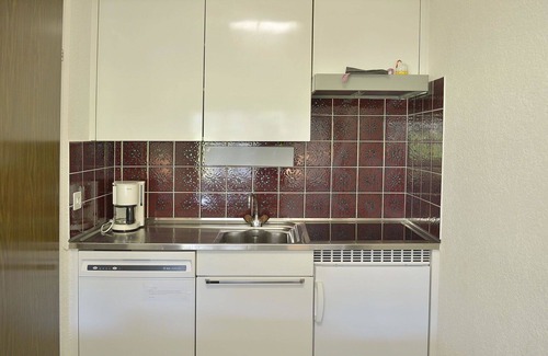 Parpan Apartamento | Hermoso apartamento para 3 personas con WIFI, TV y balcón