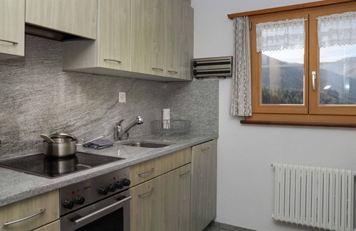 Frauenkirch Apartamento | Acogedor apartamento para 3 personas con WIFI, TV, terraza y vista panorámica
