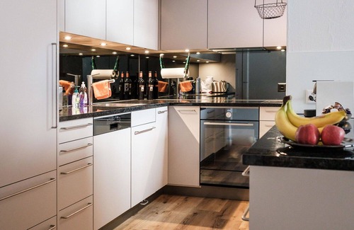 Parpan Apartamento | Acogedor apartamento para 4 personas con WIFI, TV y balcón