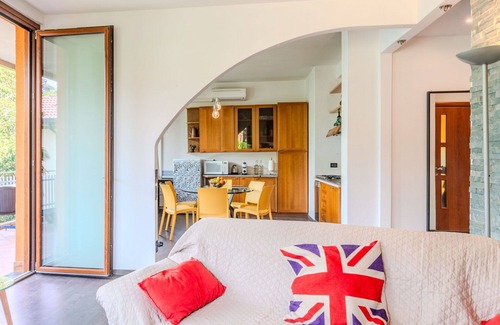 Naggio Apartamento | Bonito apartamento para 4 personas con A/C, WIFI, TV, balcón y mascotas permitida