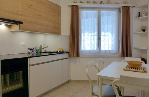 Beatenberg Apartamento | Acogedor apartamento para 4 personas con WIFI, TV, balcón y vista panorámica