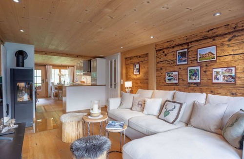 Lenk Apartamento | Bonito apartamento para 4 personas con WIFI, TV, balcón y mascotas permitida