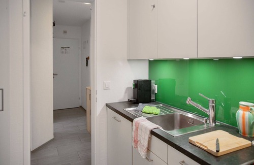 Falera Apartamento | Acogedor apartamento para 5 personas con WIFI, piscina, TV, balcón y vista panorámica
