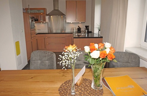 Ladis Apartamento | Acogedor apartamento para 6 personas con WIFI, TV, terraza y aparcamiento