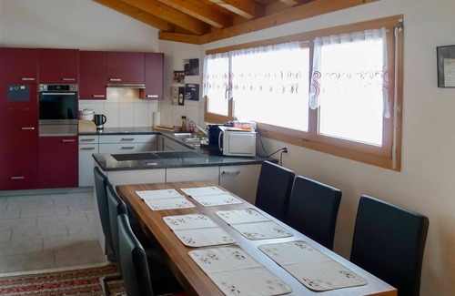 Zillis Apartamento | Bonito apartamento para 7 personas con WIFI, TV, balcón y vista panorámica