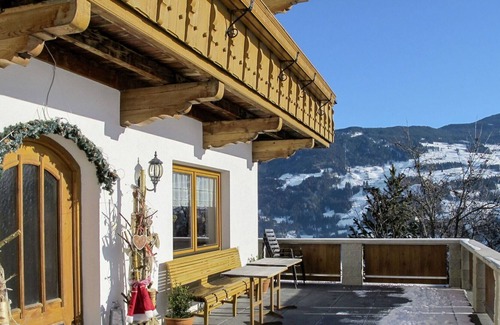 Schlitters Apartamento | Hermoso apartamento para 18 personas con WIFI, TV, balcón y aparcamiento
