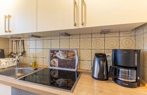 Sehestedt Apartamento | Precioso apartamento para 4 personas con WIFI, TV, terraza y mascotas permitida