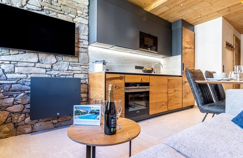 Tignes Apartamento | Bonito apartamento para 4 personas con WIFI, TV y balcón