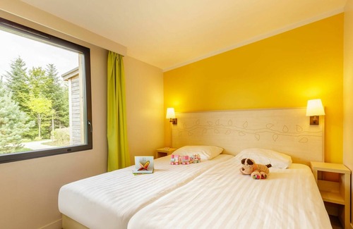 Hattigny Casa | Acogedor apartamento en villa para 4 personas con piscina, WIFI, TV, terraza y aparcamiento