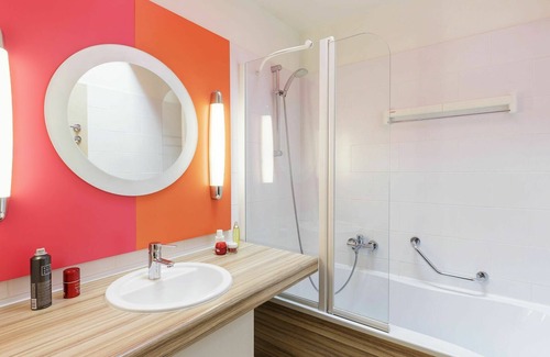 Hattigny Casa | Acogedor apartamento en villa para 4 personas con piscina, WIFI, TV, terraza y aparcamiento