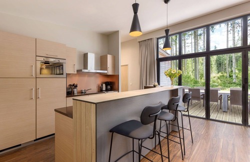 Hattigny Casa | Nice apartment in villa for 12 people with WIFI, pool, hot tub, TV and terrace