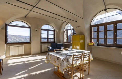 Novelli Apartamento | Precioso apartamento con piscina, WIFI, TV, terraza, mascotas permitida y vista panorámica