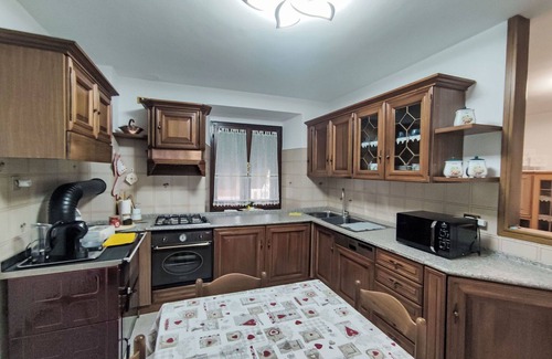 Ragoli Apartamento | Nice apartment for 6 guests with WIFI, TV, patio, pets allowed and panoramic view