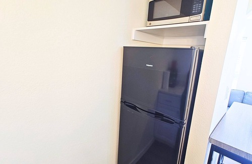 West Colorado Springs Apartamento | Nice apartment with AC in comfortable Colorado Springs