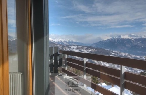 Anzere Apartamento | Muy bonito apartamento al pie de las pistas con un gran salón.