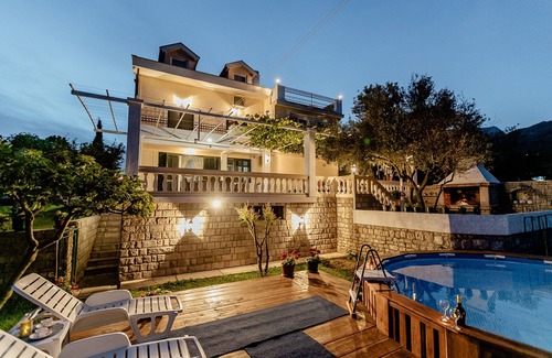 Herceg Novi Apartamento | Nice appartment on the top of hill, without noisy.