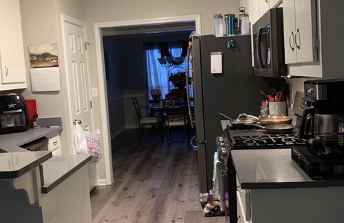 Fayetteville Casa | Nice clean spacious bedroom close to restaurant,bars,airport, downtown Atlanta