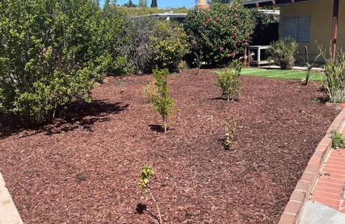 Lake Balboa Casa | Nice Garden, Quiet neighborhood