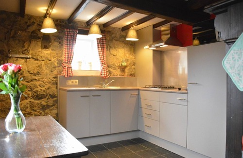 Han-sur-Lesse Cabaña | Bonita casa de campo con techos bajos