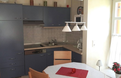Kreptitz Apartamento | Enviar apartamento en la planta baja; propio acceso y terraza; barbacoa; 400 ma la playa