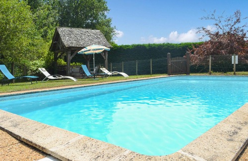 Saint-Jean-d'Eyraud Casa | Nice home in église-neuve-d'issac