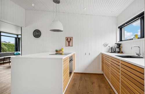 Juelsminde Casa | Bonita casa en Juelsminde con cocina.