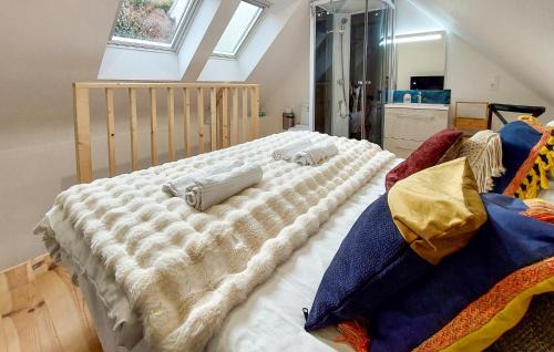 Loguivy Casa | Nice Home In Ploubazlanec With Kitchen