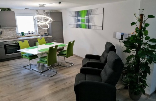 Bad Windsheim Casa | Bonita casa de pequeñas vacaciones en una ubicación privilegiada casco antiguo, recientemente 2017