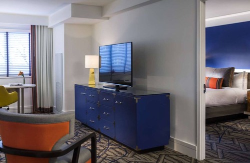 Dupont Circle Hotel | Nice Place to Stay! Pet-Friendly, w/ Pool, Near Dupont Circle Metro Station