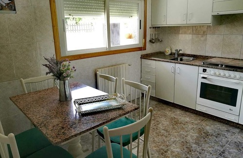 Reza Casa | Bonita casa de piedra en "El Balcón de Orense"