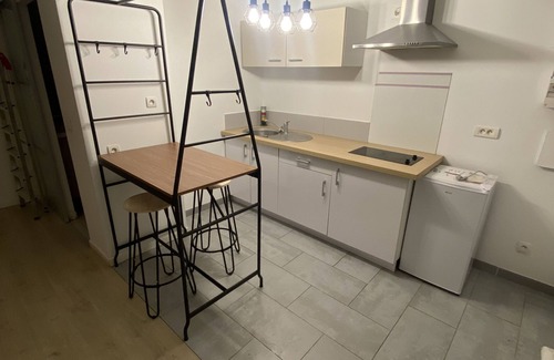 Centre Ville Apartamento | Nice studio close to the Halles de Pau and the fair!