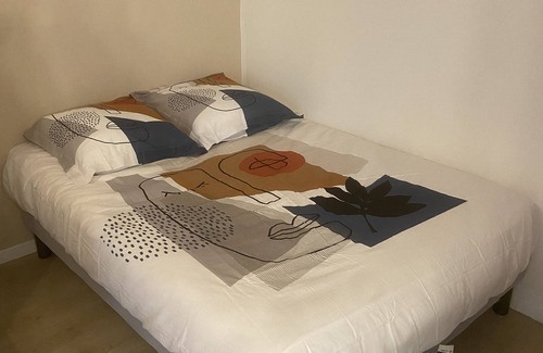 Centre Ville Apartamento | Nice studio close to the Halles de Pau and the fair!