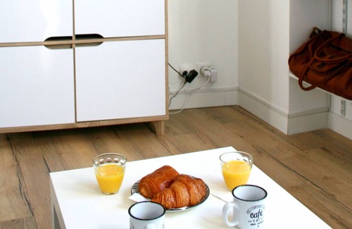 Saint-Martin-du-Littoral Apartamento | Nice studio near the sea and downtown