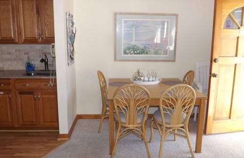 Avalon Condominio | Condominio Merrimack con aire acondicionado de una habitación bien equipado que ofrece ubicación junto a la playa