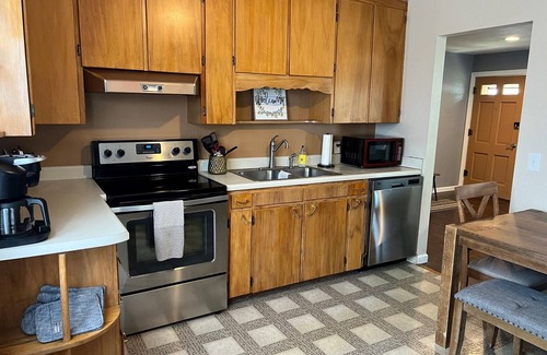 Rapid City Casa | Nicely decorated 2+ BR home in quiet neighborhood